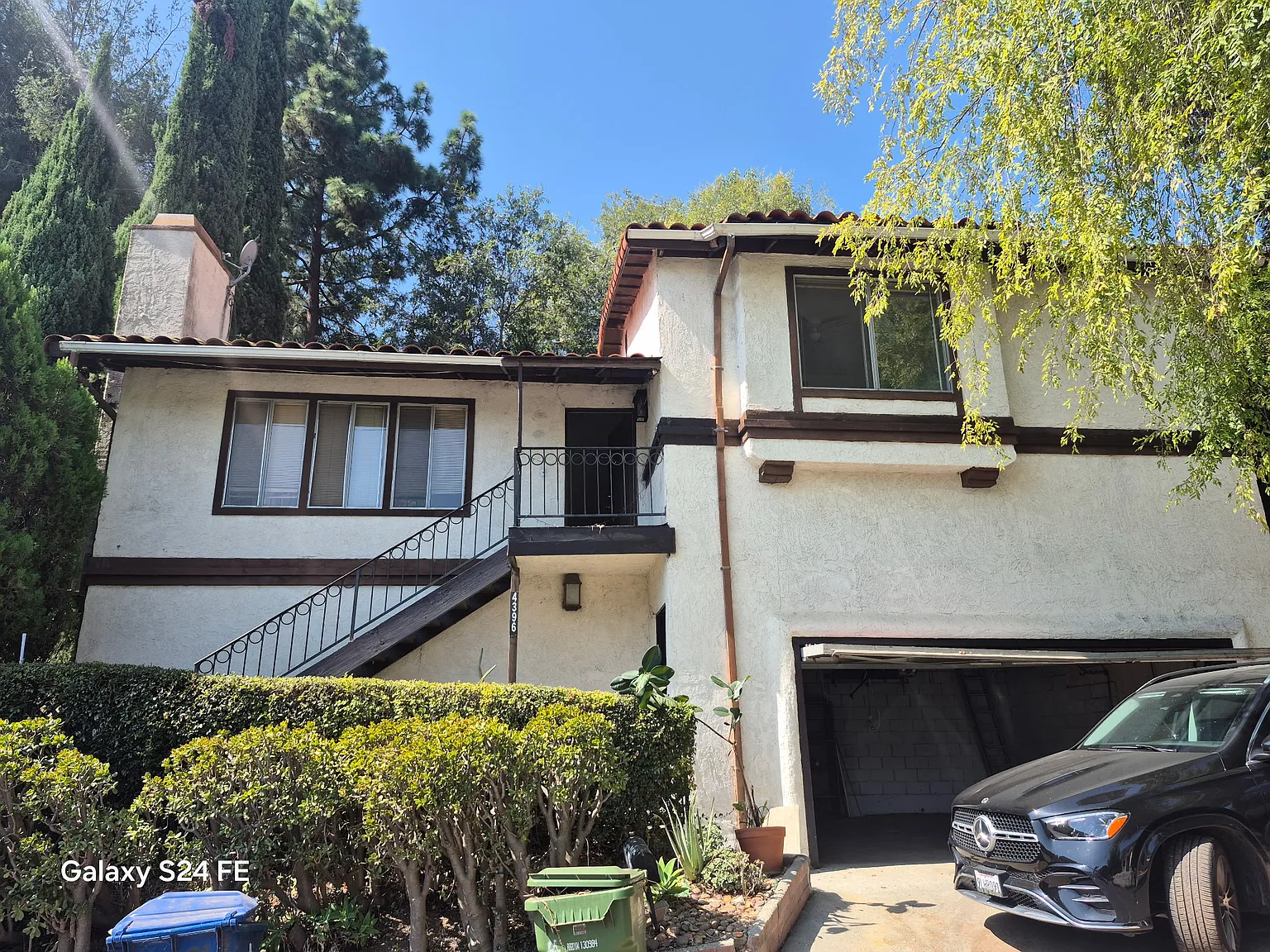 3 bed, 1228 sqft, $4,100 — Photo 1
