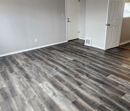 4th image of 5944 Engel Ave #5944