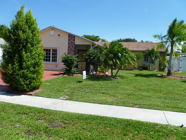 2nd image of 10117 Penzance Ln