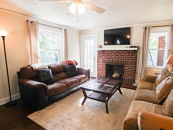 4th image of 1611 McKinney Ave