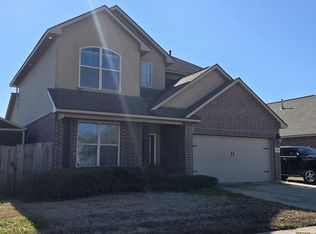 8828 Cherry Laurel Ave, Zachary, LA 70791