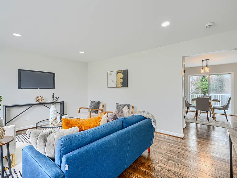 5845 Westwood Ave — Photo 5