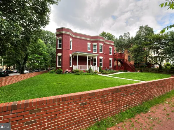 229 14th St SE #2, Washington, DC 20003