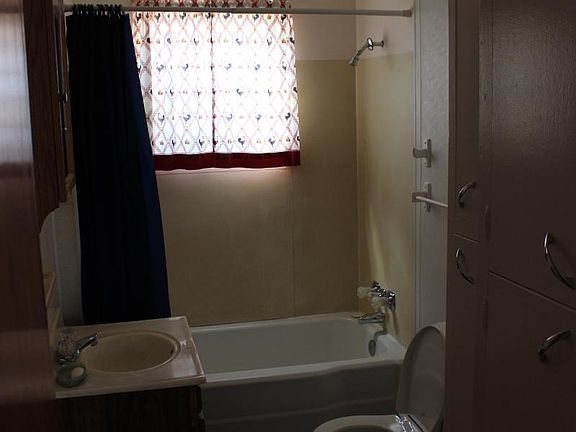 5th image of 1026 1/2 Arapahoe St