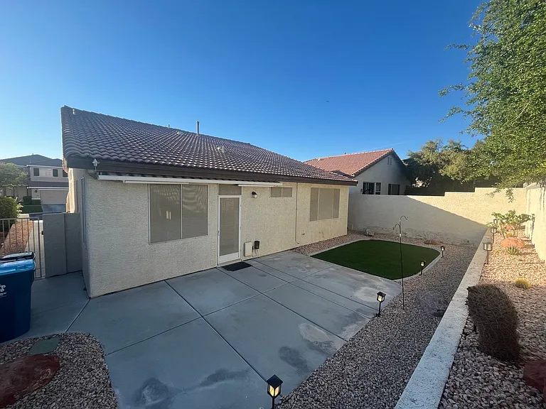3437 Sun Rhythm St — Photo 45