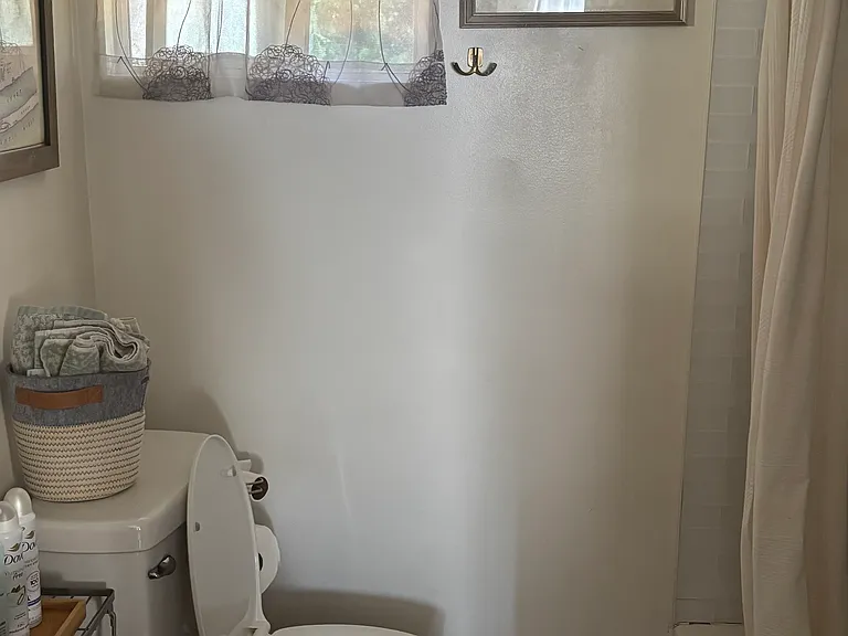 5234 Baltimore St — Photo 10