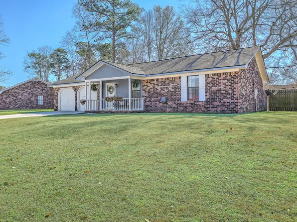 205 Kentucky Dr, Ladson, SC 29456