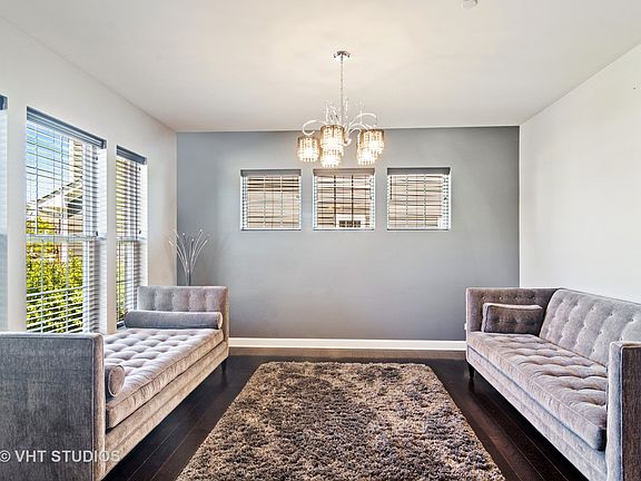 3rd image of 3507 Elsie Ln