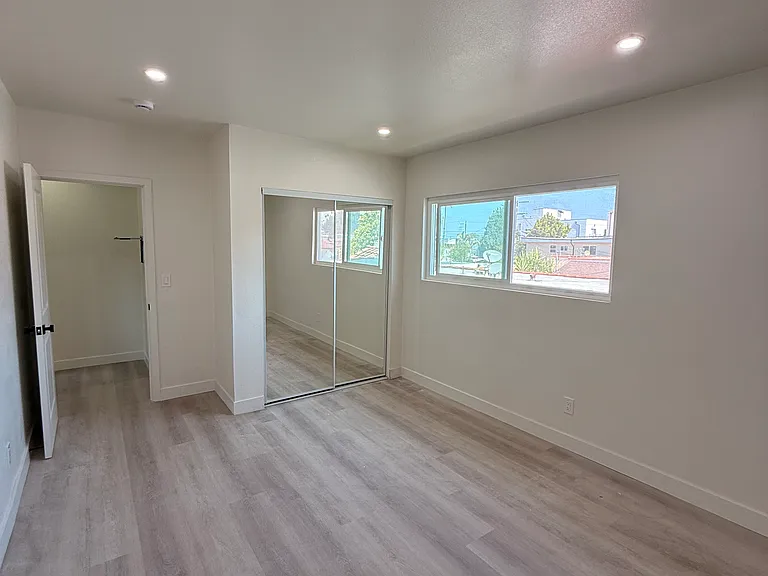 3445 Edgehill Dr #5 — Photo 6