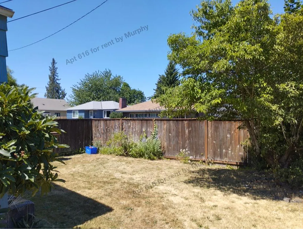 616 N Stevens St — Photo 2