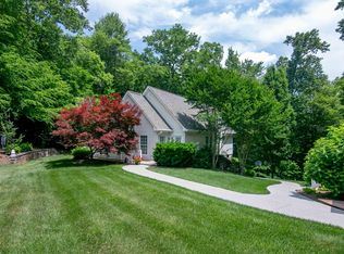 26 Fox Chase Rd, Wirtz, VA 24184