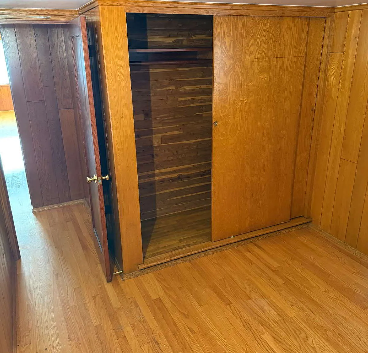 2 bed, 1.0 bath, 712 sqft, $4,800 — Photo 2