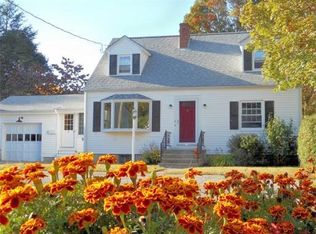 8 Maywood Ter, Woburn, MA 01801