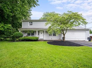 29-31 Packet Boat Dr, Fairport, NY 14450