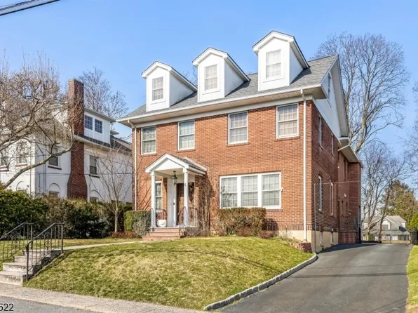 6 Harding Ct, Passaic City, NJ 07055