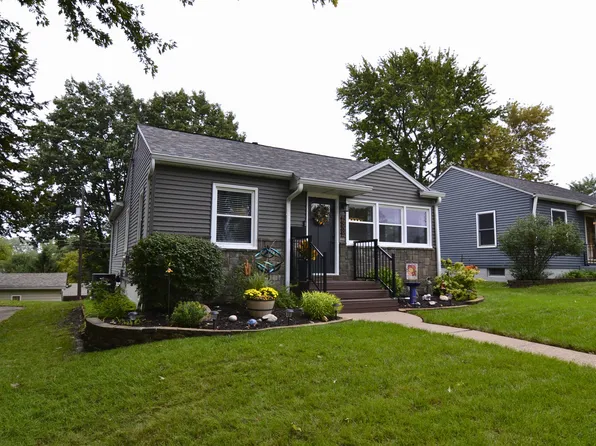 2550 Cody St, Bettendorf, IA 52722