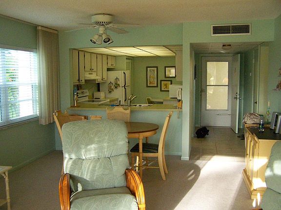 3rd image of 1084 Forest Lakes Dr