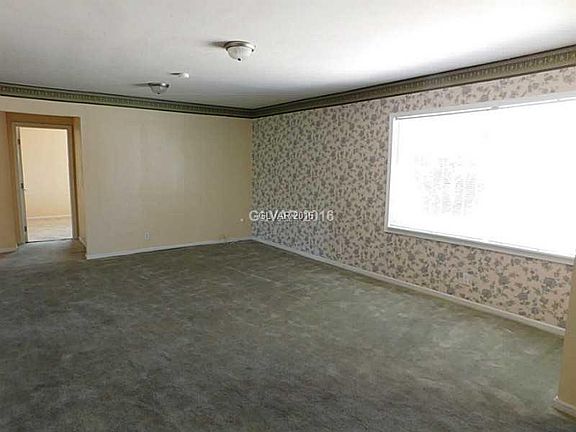 3rd image of 812 Bracken Ave #0