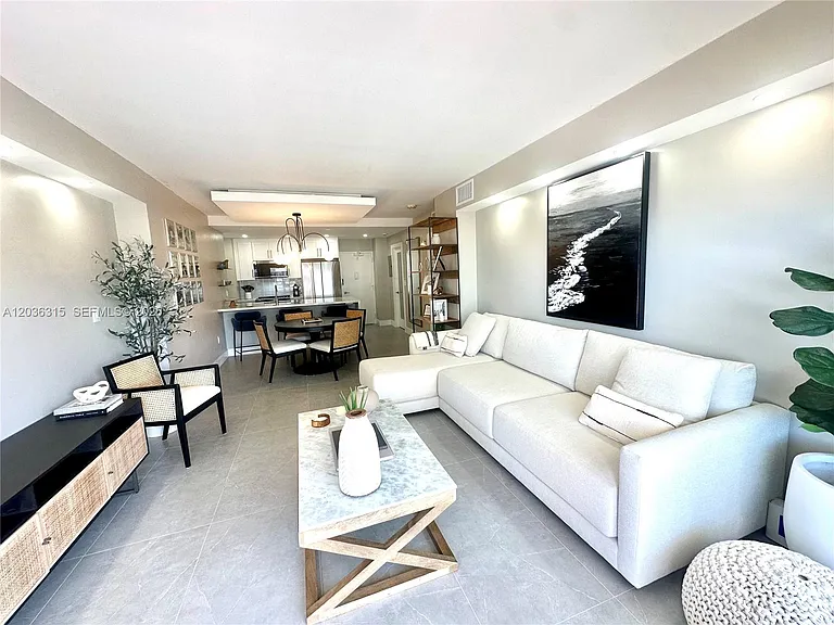 1980 S Ocean Dr #8D — Photo 16