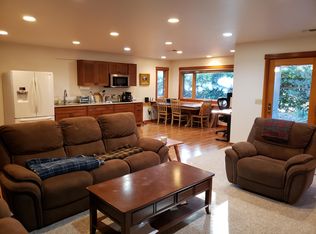 7295 N Applegate Rd, Grants Pass, OR 97527