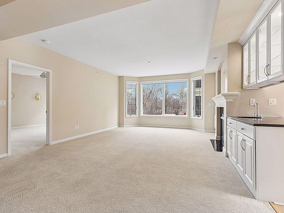 5th image of 11472 Fairfield Rd W Unit 106
