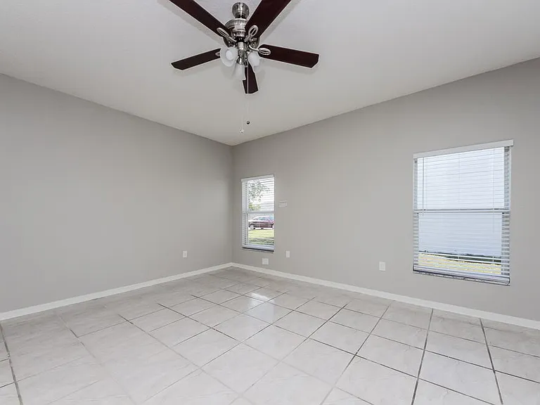104 Bridgeport Way — Photo 3