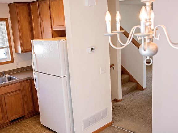 3rd image of 4948 Emmit Dr N Unit 6