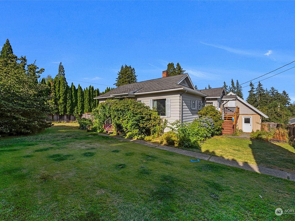 1st image of 17915 Larch Way