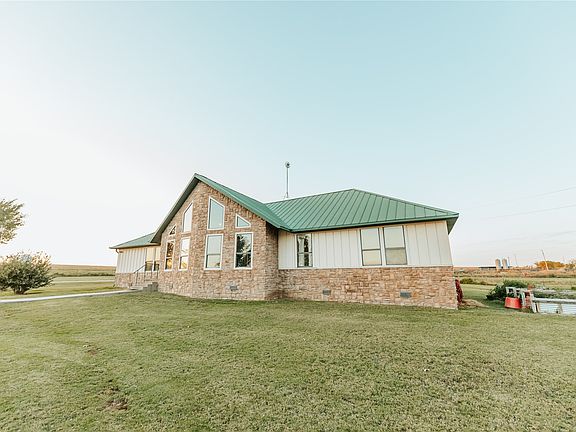 2nd image of 45291 S 33800th Rd