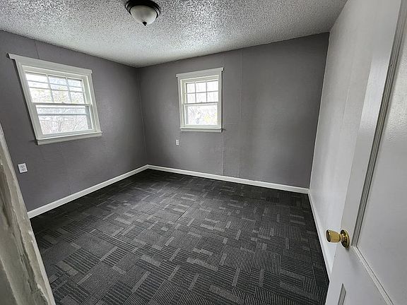 3rd image of 1424 5th Ave S #A
