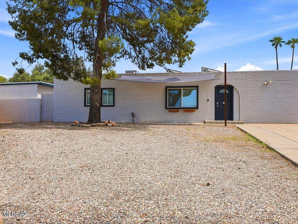 1st image of 8581 E Lee Pl
