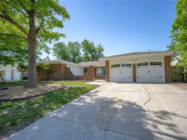 5920 NW 71st St, Warr Acres, OK 73132