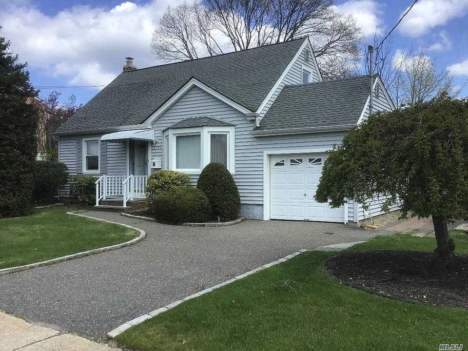 1st image of 2191 6th St