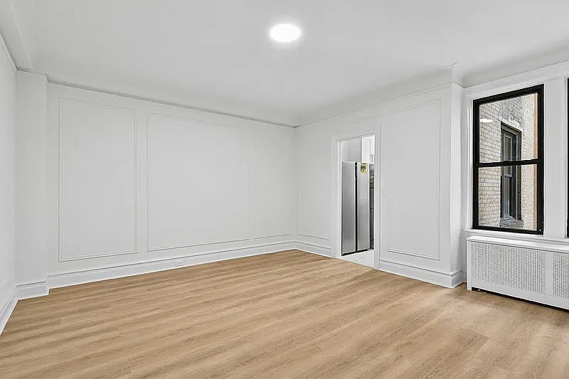 1st image of 915 W End Ave APT 503