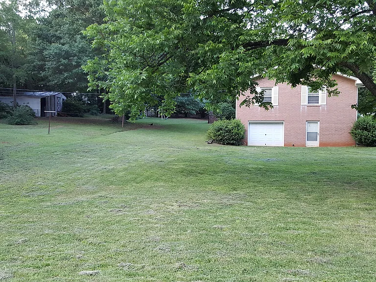 110 Dorothy Dr — Photo 20