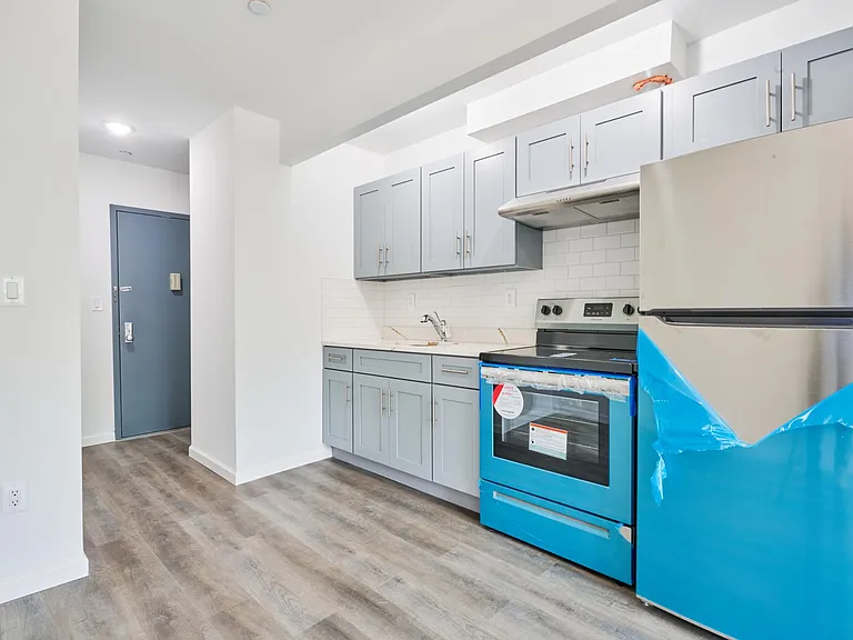 851 E 167th St #4C — Photo 1