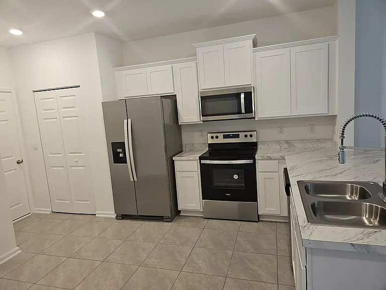4004 Bay Hawk Ct — Photo 5