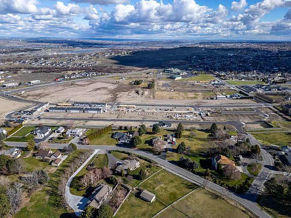 5th image of 2356 Lariat Ln