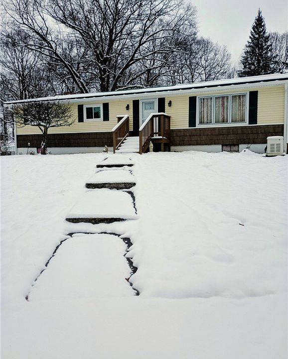 1st image of 133 Gilmore Dr