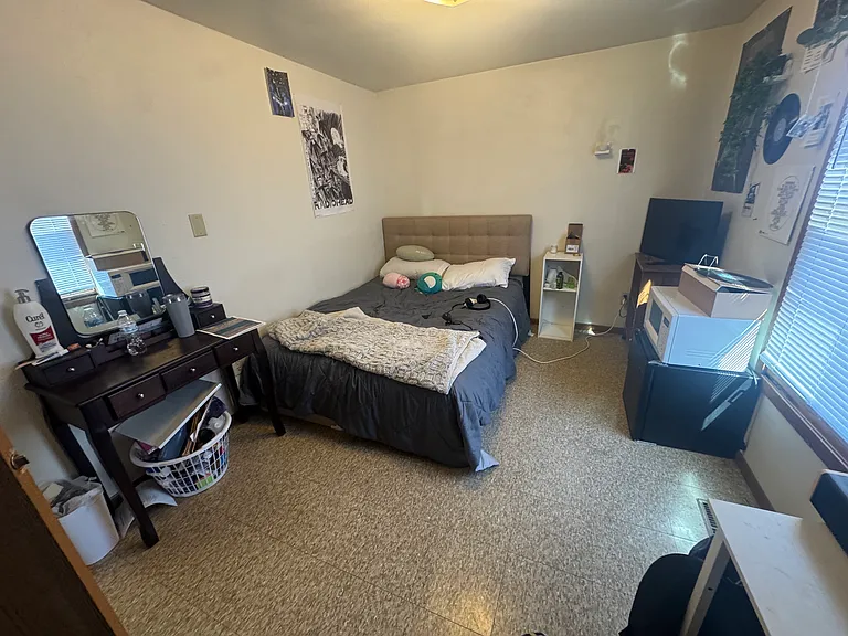 1009 W 22nd St #44 — Photo 9