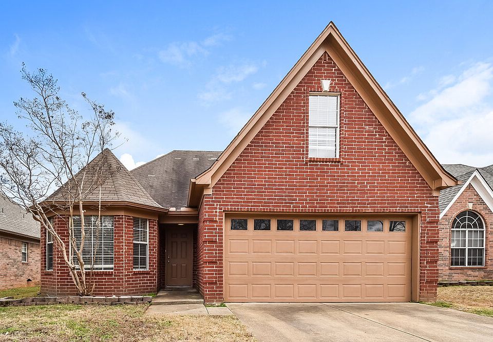 1st image of 8238 Regal Bend Dr