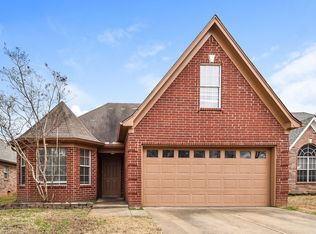 8238 Regal Bend Dr, Olive Branch, MS 38654