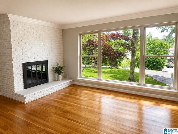 4th image of 43 Park Ave