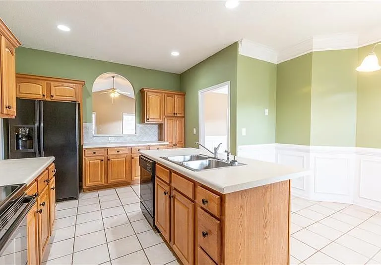 300 McKendree Ct — Photo 18