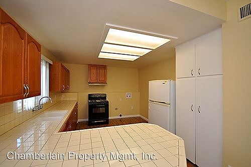 1st image of 364 Peters Dr