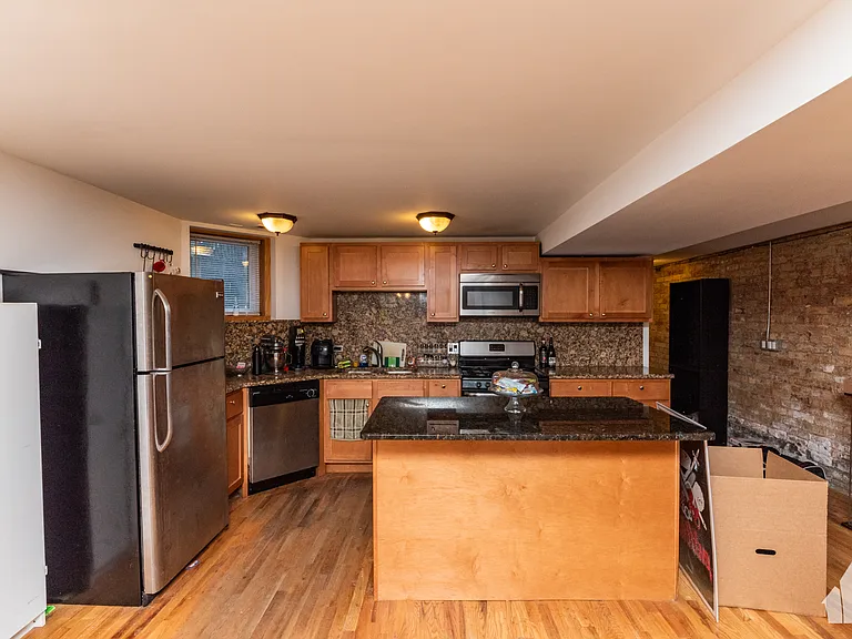 1533 W Leland Ave #GARDEN — Photo 9