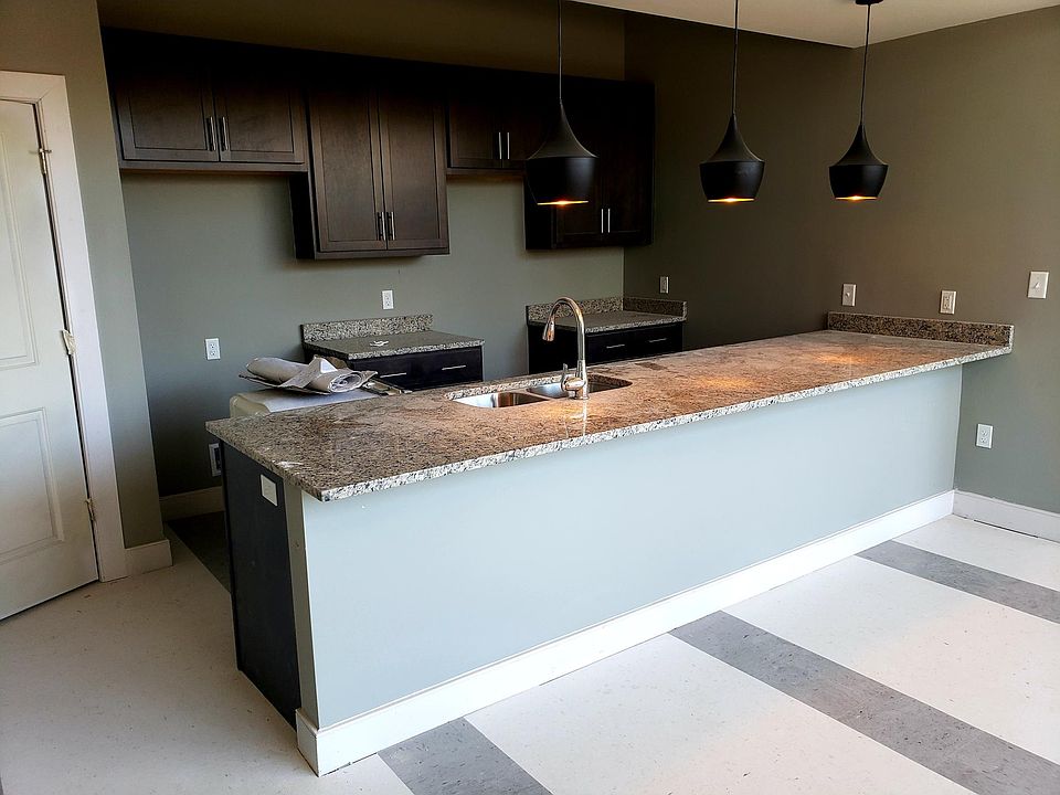 2nd image of 200 Claremont Ave #205