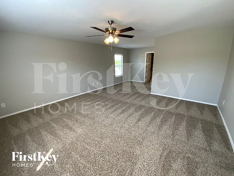 1640 Rustic Arch Way — Photo 5