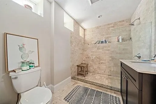 179 W 5th St #1 — Photo 1