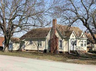 1122 16th St, Auburn, NE 68305
